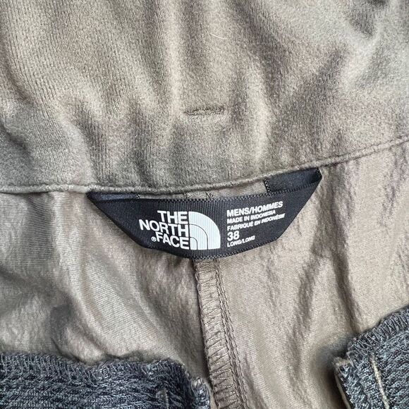 The North Face Men's Belted High Waisted Convertible Cargo Pants Gray Size 38 - Picture 6 of 7